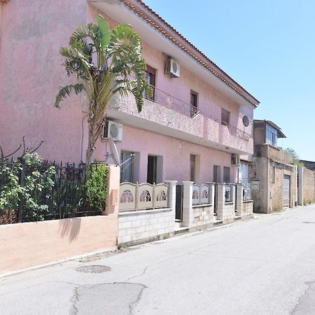 Izzhome Flamingo Pula Exterior photo
